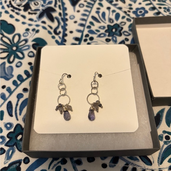 Anne Vaughan Designs Silver and Purple Dangle Earrings - Picture 1 of 2